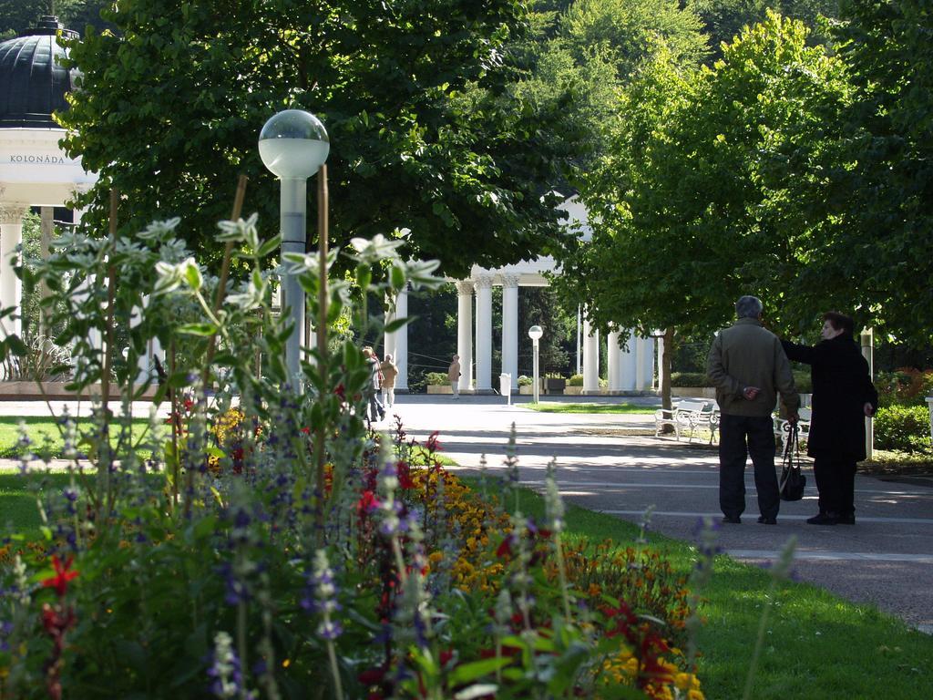 Apartma La Provence Mariánské Lázně Exteriör bild